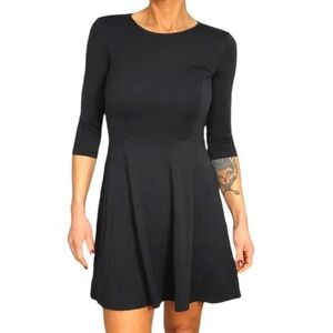 Elegant Black Women's Dress A19